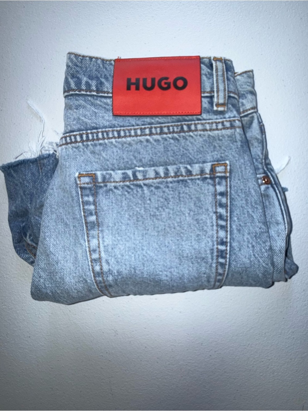Hugo Boss High Rise Cut Off Denim Shorts Light Wash Raw Hem  25 NWT button fly - Picture 7 of 14